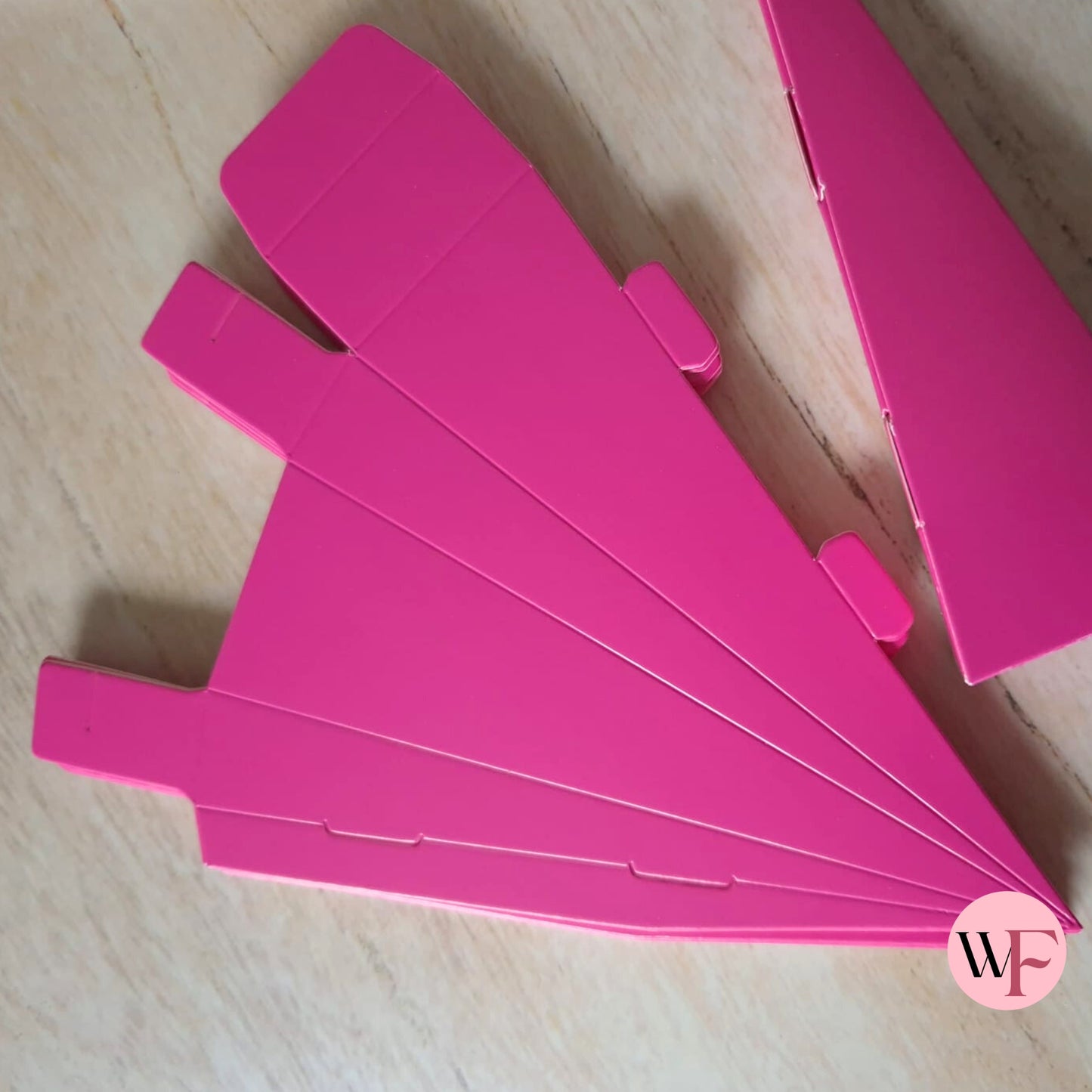 DIY closed paper confetti cones