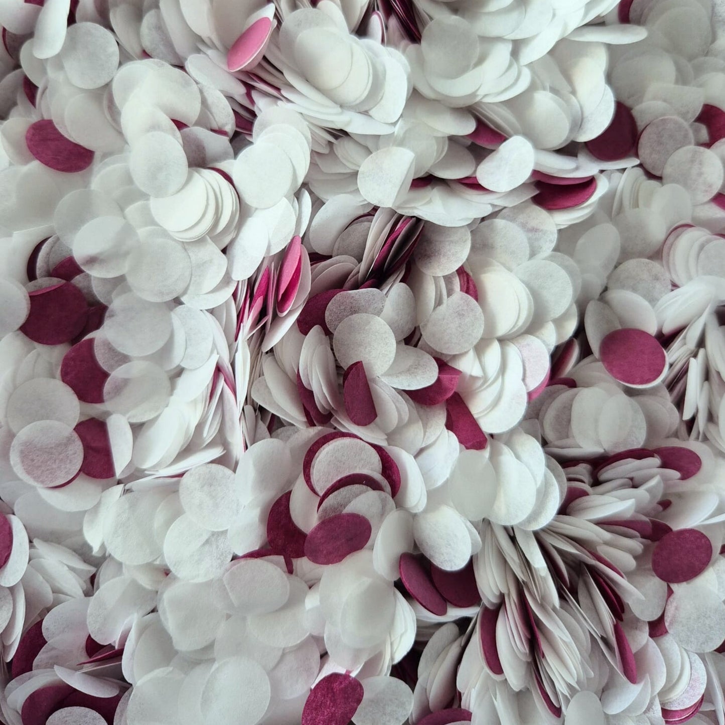 Slow falling paper Confetti - Plum White