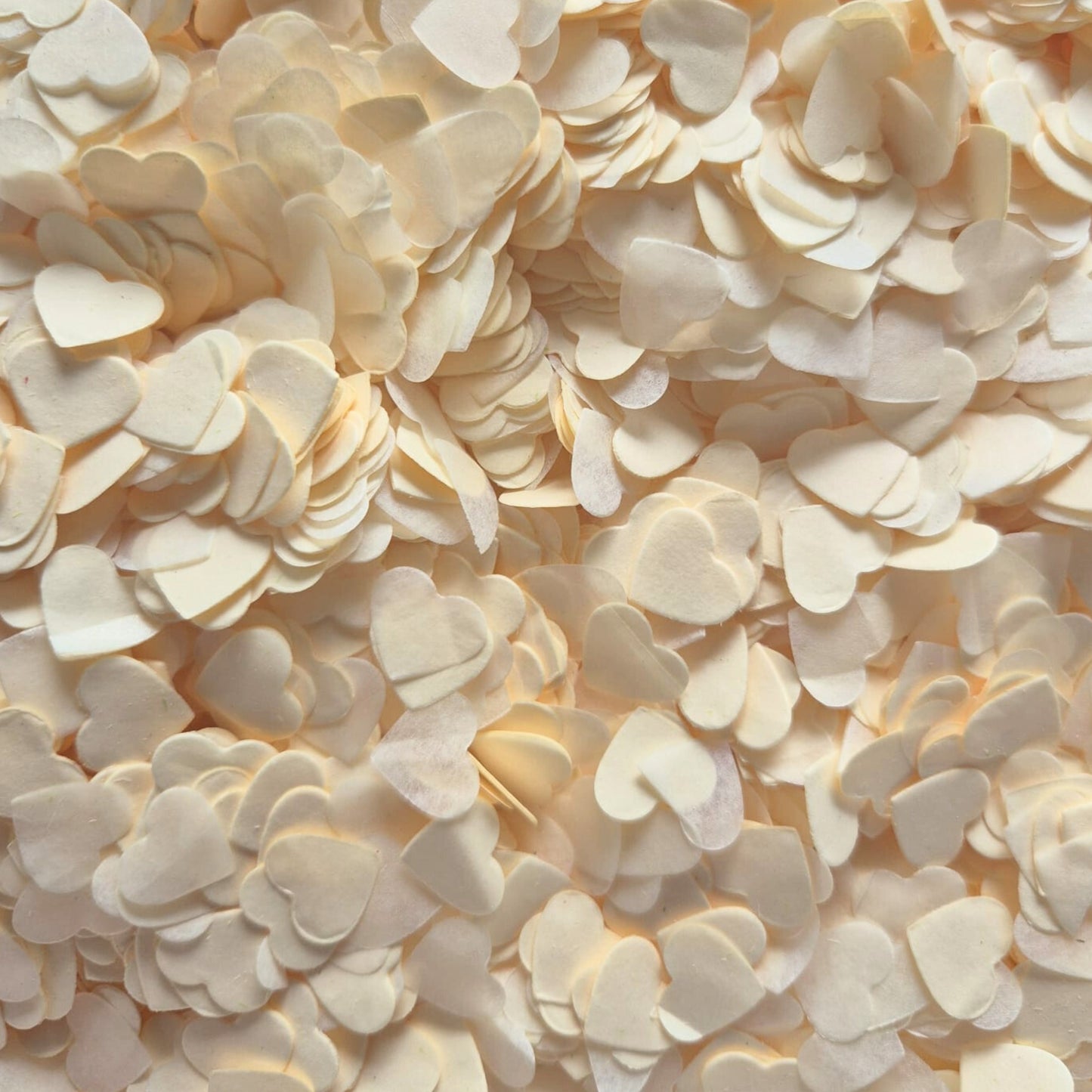 Paper Confetti hearts 1.5cm - Ivory