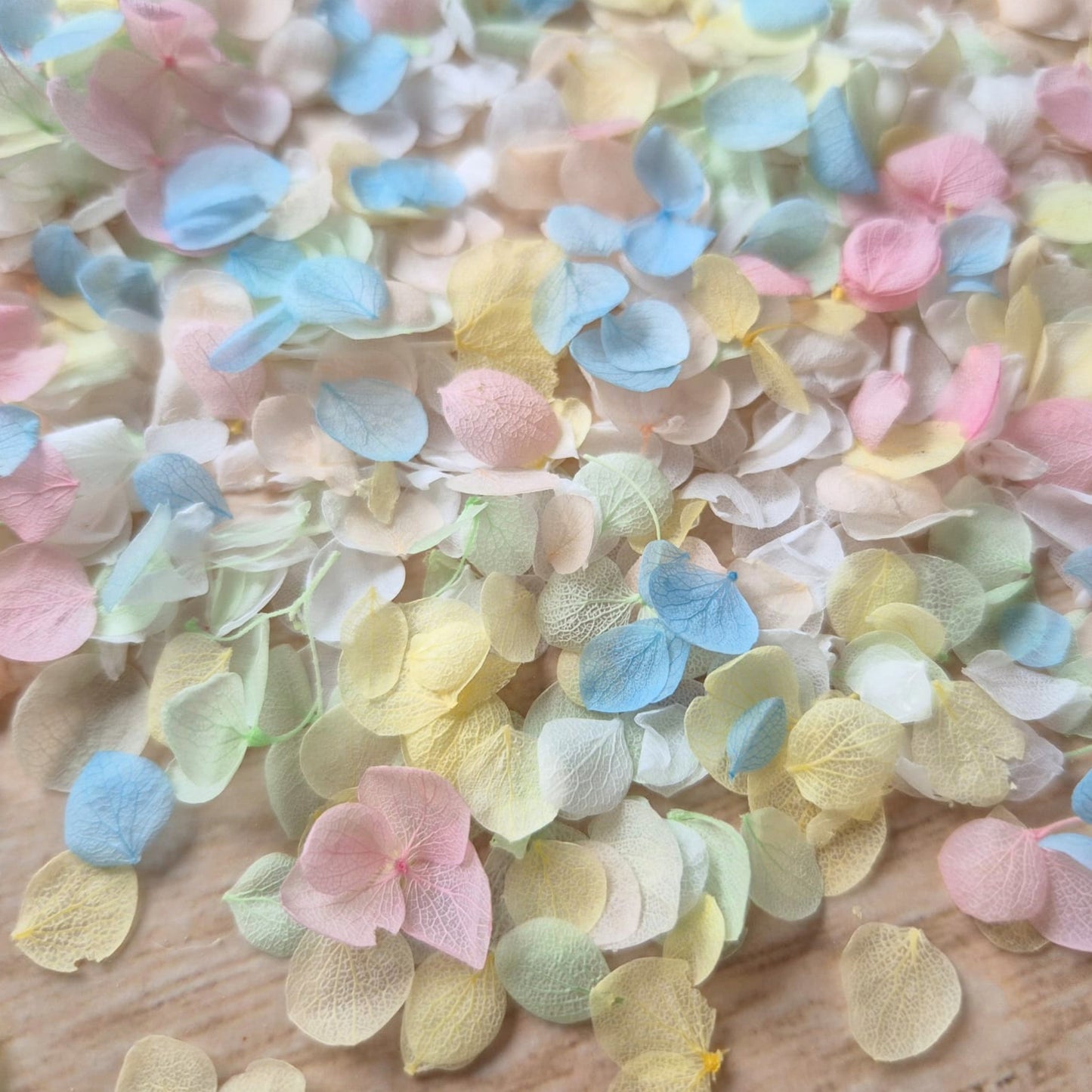Snow Petal Confetti® - Pastel Blue
