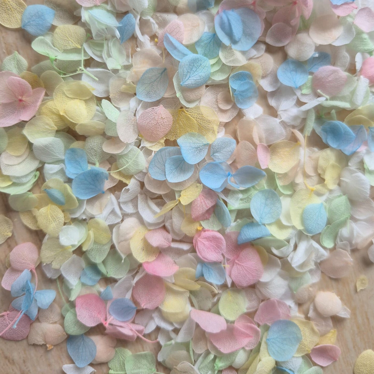 Snow Petal Confetti® - Pastel Blue