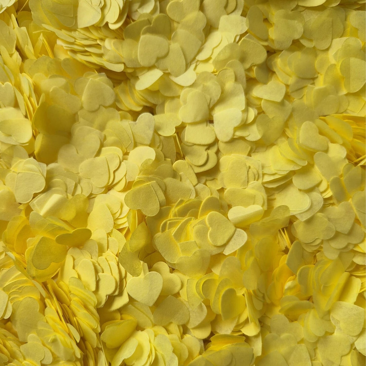 Paper Confetti hearts 1.5cm - Yellow