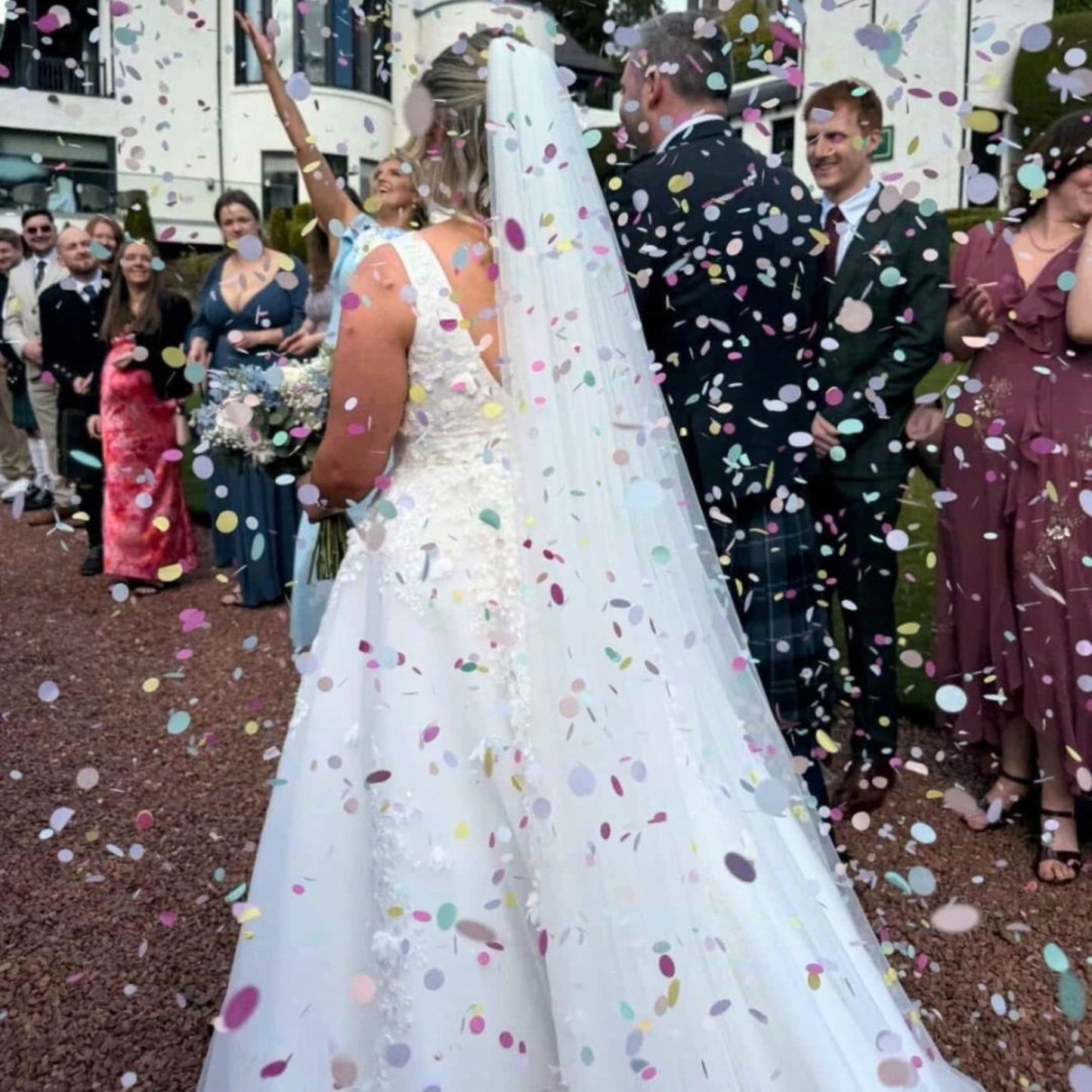 Slow falling paper Confetti - Pastel Party + Fuschia mix