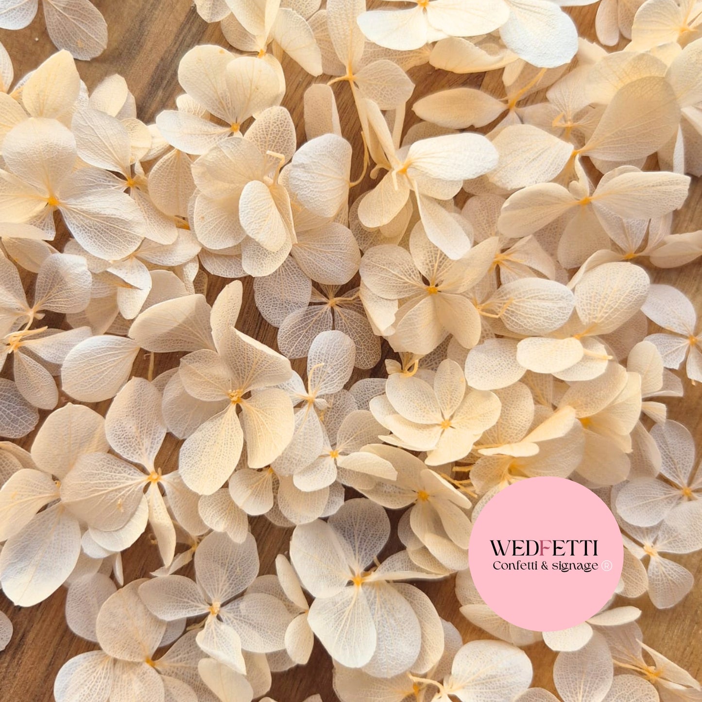 FlutterFly® Petal Confetti - Light Peach